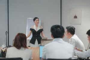 Buổi đào tạo Mega Personal Branding số 3: Làm chủ hình ảnh cá nhân trước ống kính