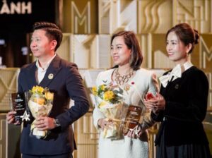 Human of Megahomes T7/2022: Ms. Hậu Trần - Bông hồng đẹp nhất và hành trình của người biết lựa chọn